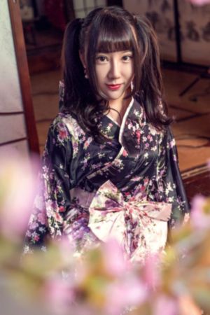 欧美紧身透视女装图片_国产剧全集免费播放