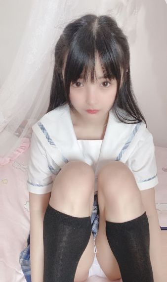 美女裸体100%懷孕_字幕高清版在线观看